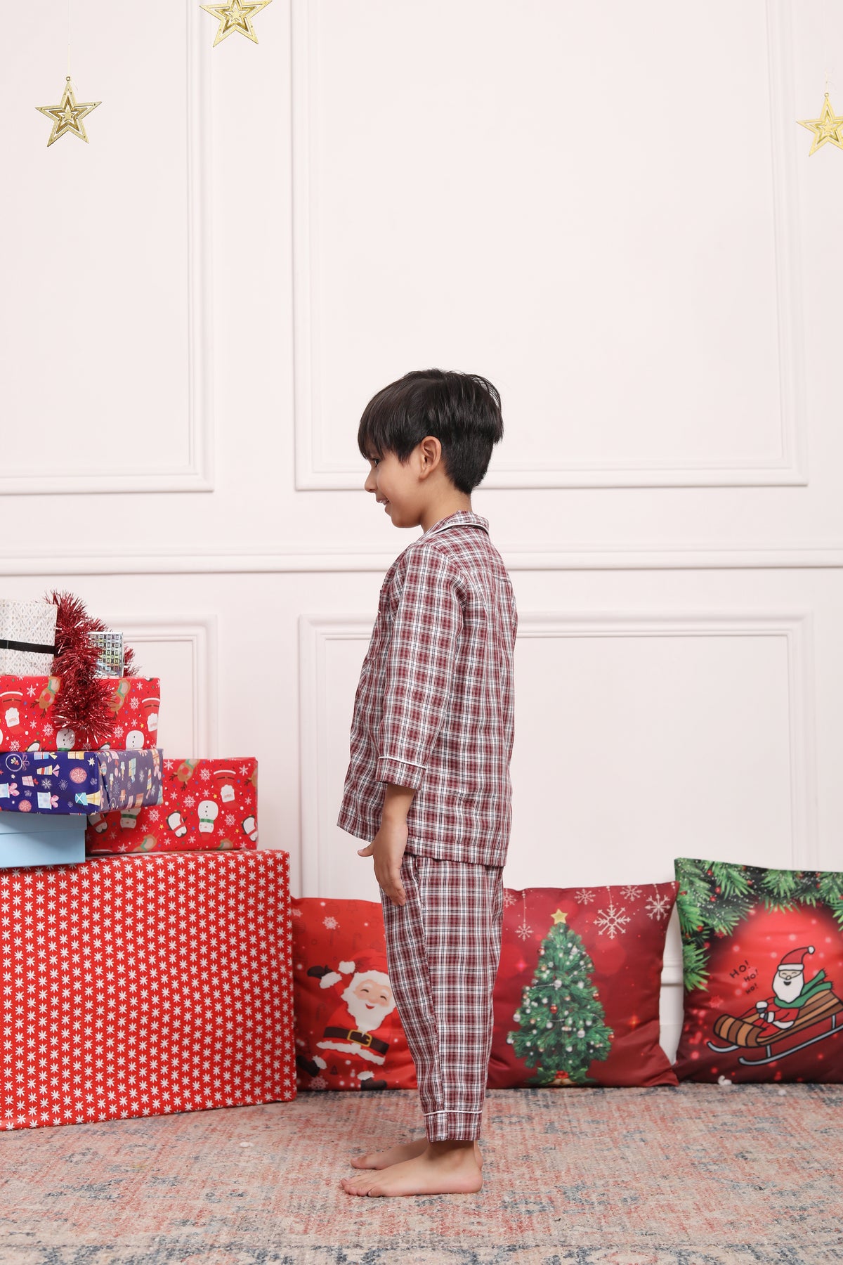 Pijamas navideñas granates y blancas para niñas y niños