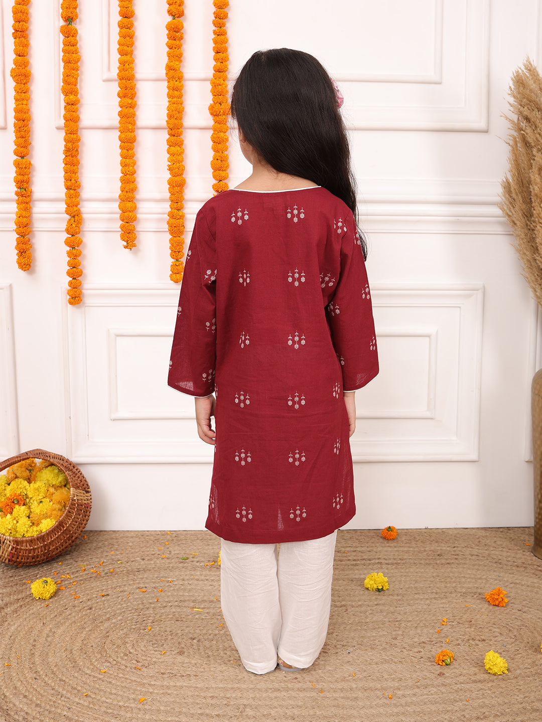 Girls Printed Full Sleeves Kurta Set-Maroon