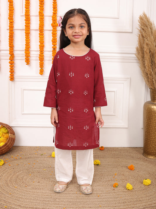 Girls Printed Full Sleeves Kurta Set-Maroon