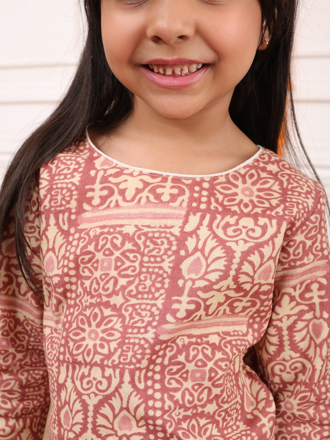 Girls Printed Full Sleeves Kurta Set-Red & Off-White