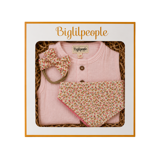Newborn Muslin Gift Set with Bib & Headband