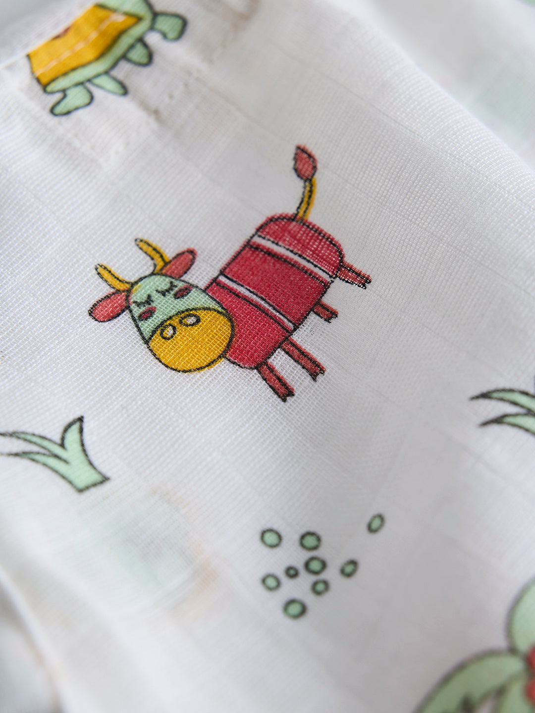 Infants' 100% Cotton Muslin Jablas-Set of 3 Soft & Comfy (Lion, Turtle & Fox)