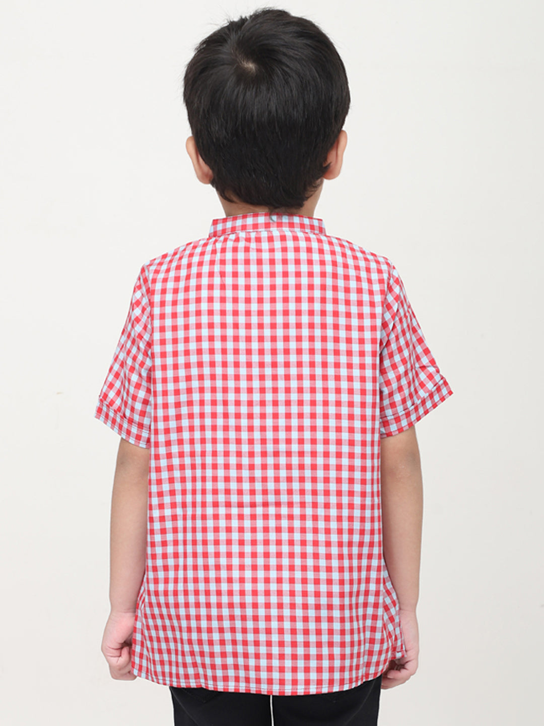 Camisa informal de manga corta con cuadros y cuello mandarín para niños
