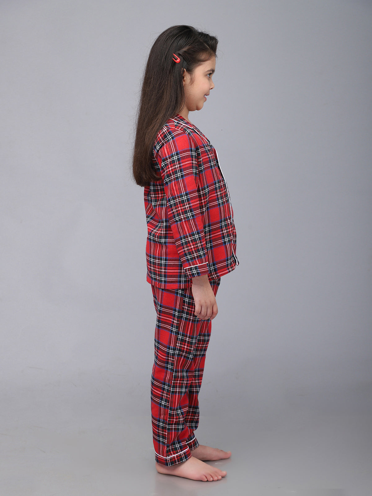 Pijamas clásicas a cuadros rojos de Navidad para niñas y niños