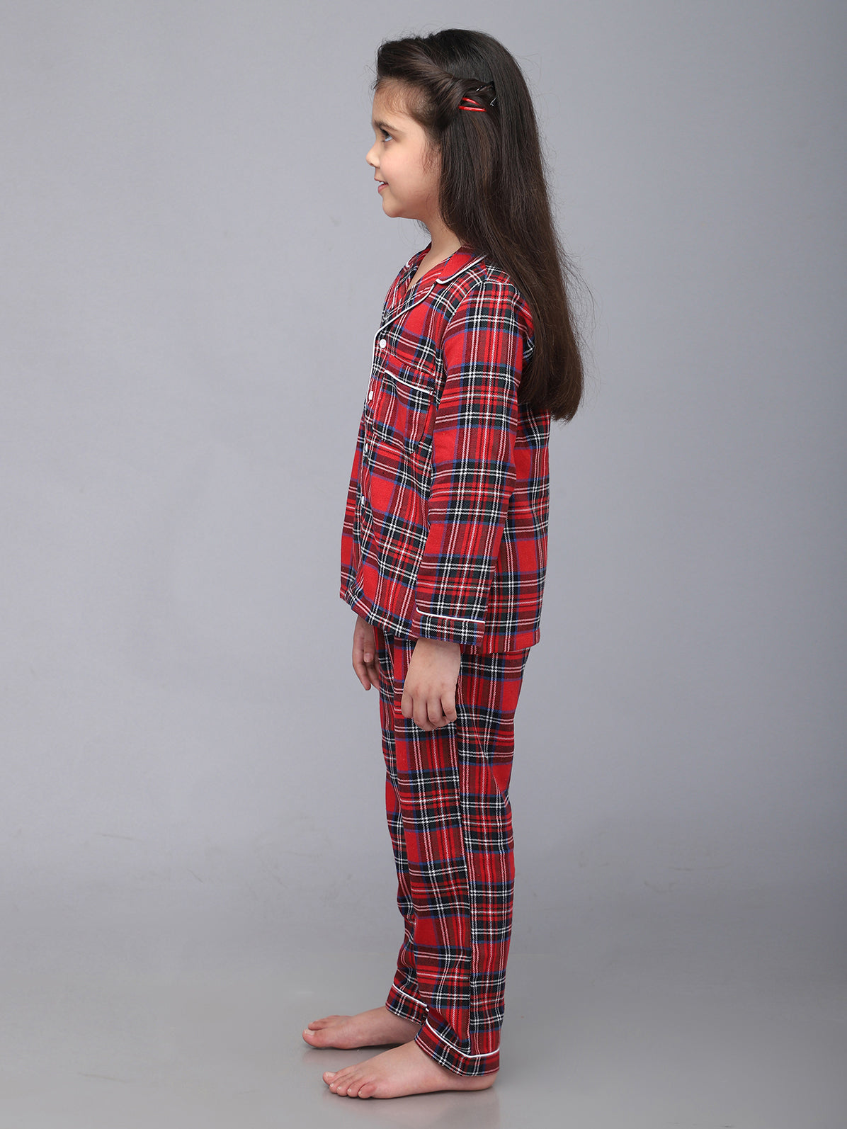 Pijamas clásicas a cuadros rojos de Navidad para niñas y niños
