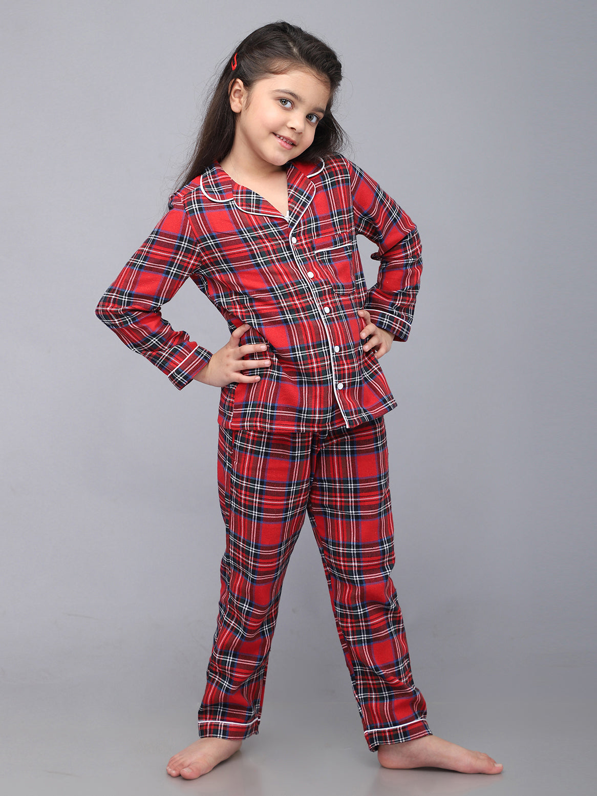 Pijamas clásicas a cuadros rojos de Navidad para niñas y niños