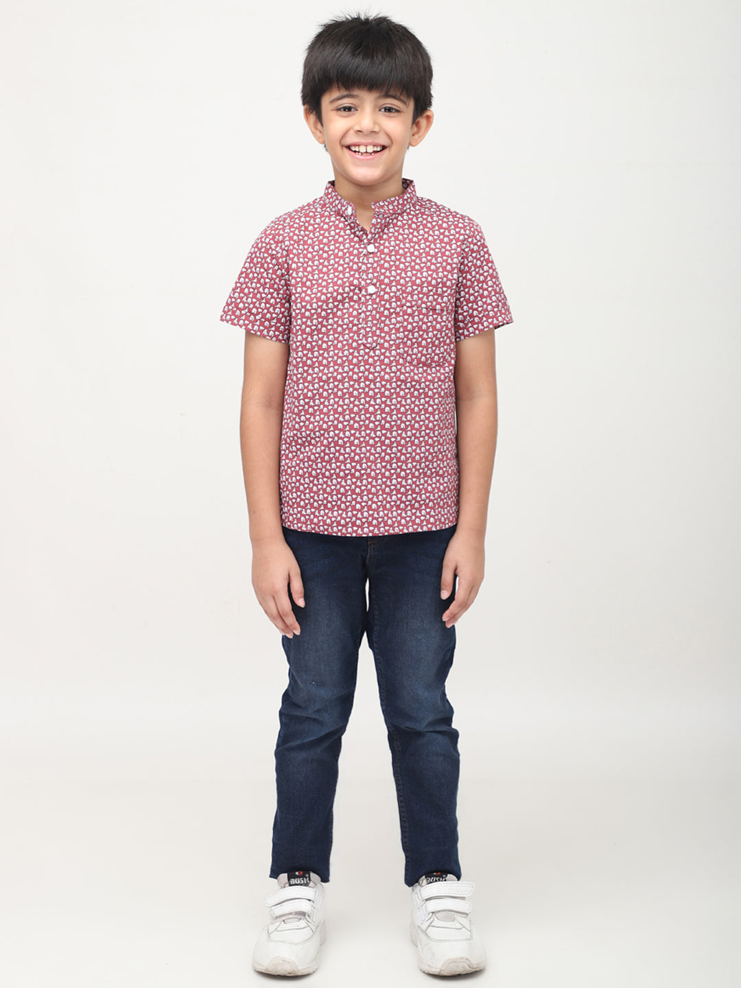 Camisa de manga corta estampada estilo mandarín
