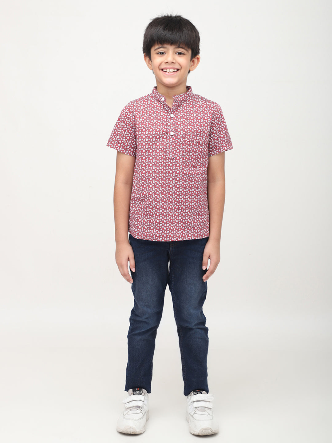 Camisa de manga corta estampada estilo mandarín