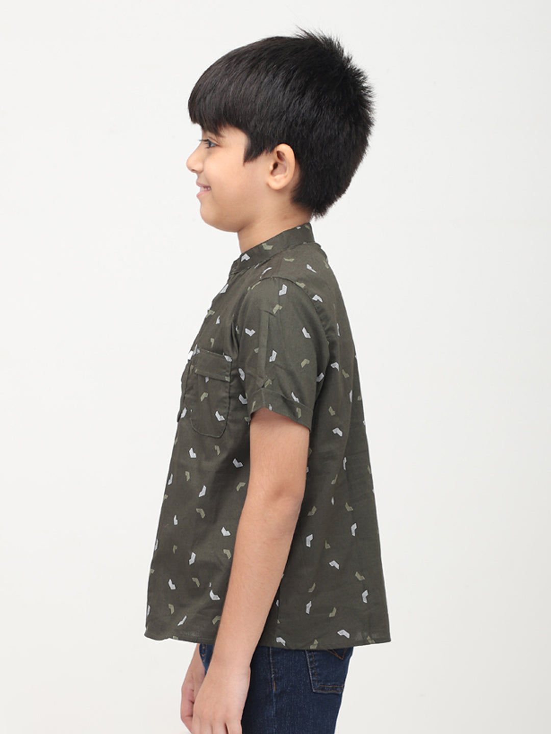 Camisa casual de manga corta estampada para niños estilo mandarín