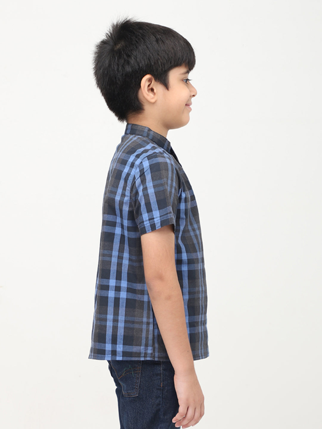 Mandarin Style Checkered Half Sleeves Casual Shirt - Black & Blue