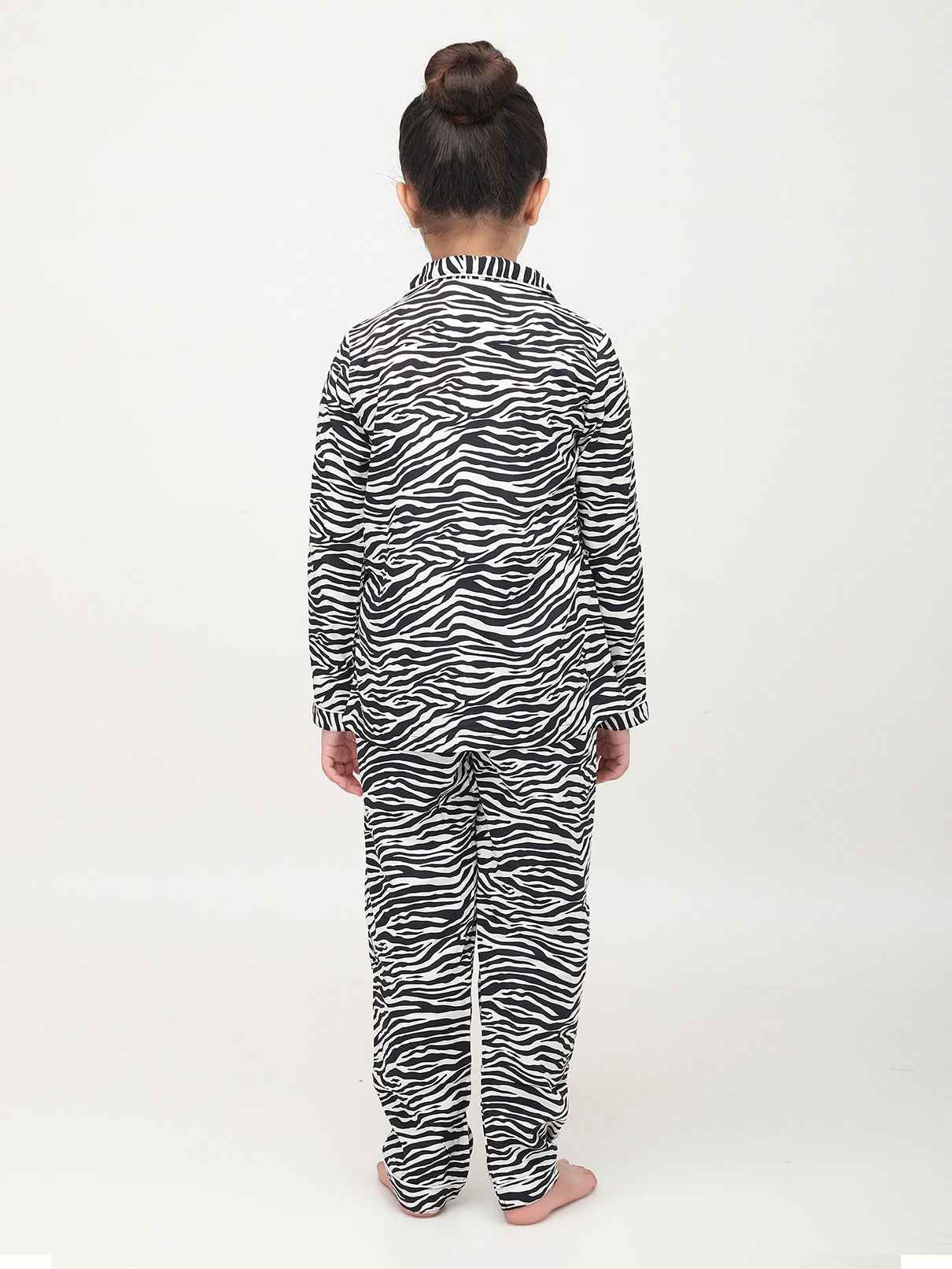 Animal Print Full Sleeves Nightsuit For Girls