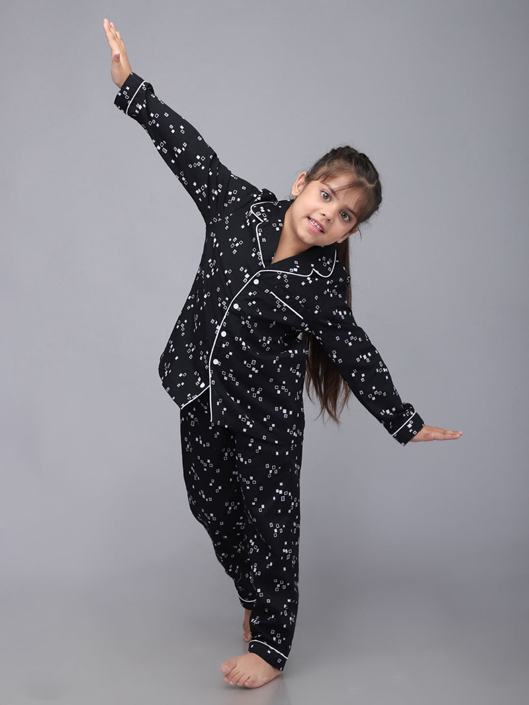 Pijama de manga larga con estampado geométrico para niños y niñas