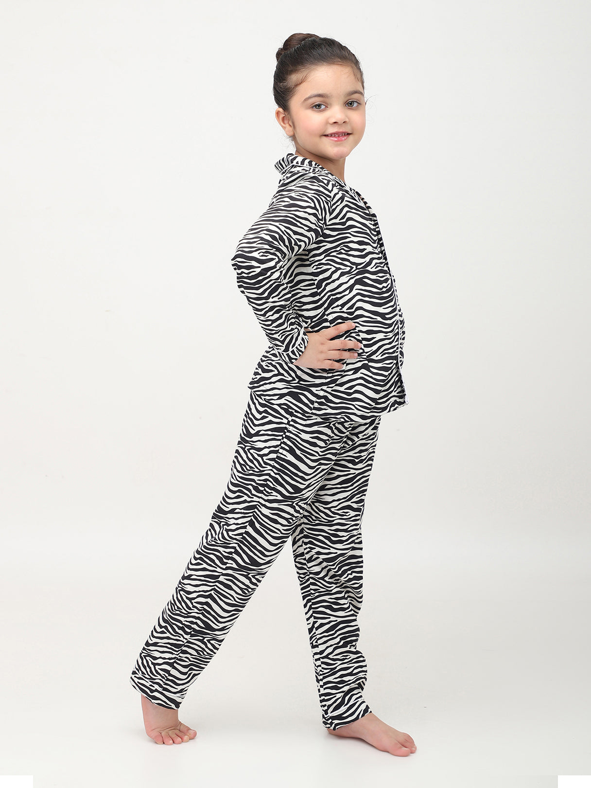 Animal Print Full Sleeves Nightsuit For Girls