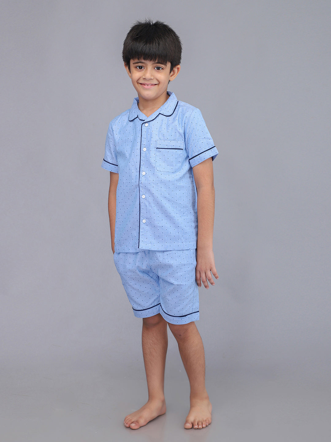 Pijamas de manga corta estampados para niños