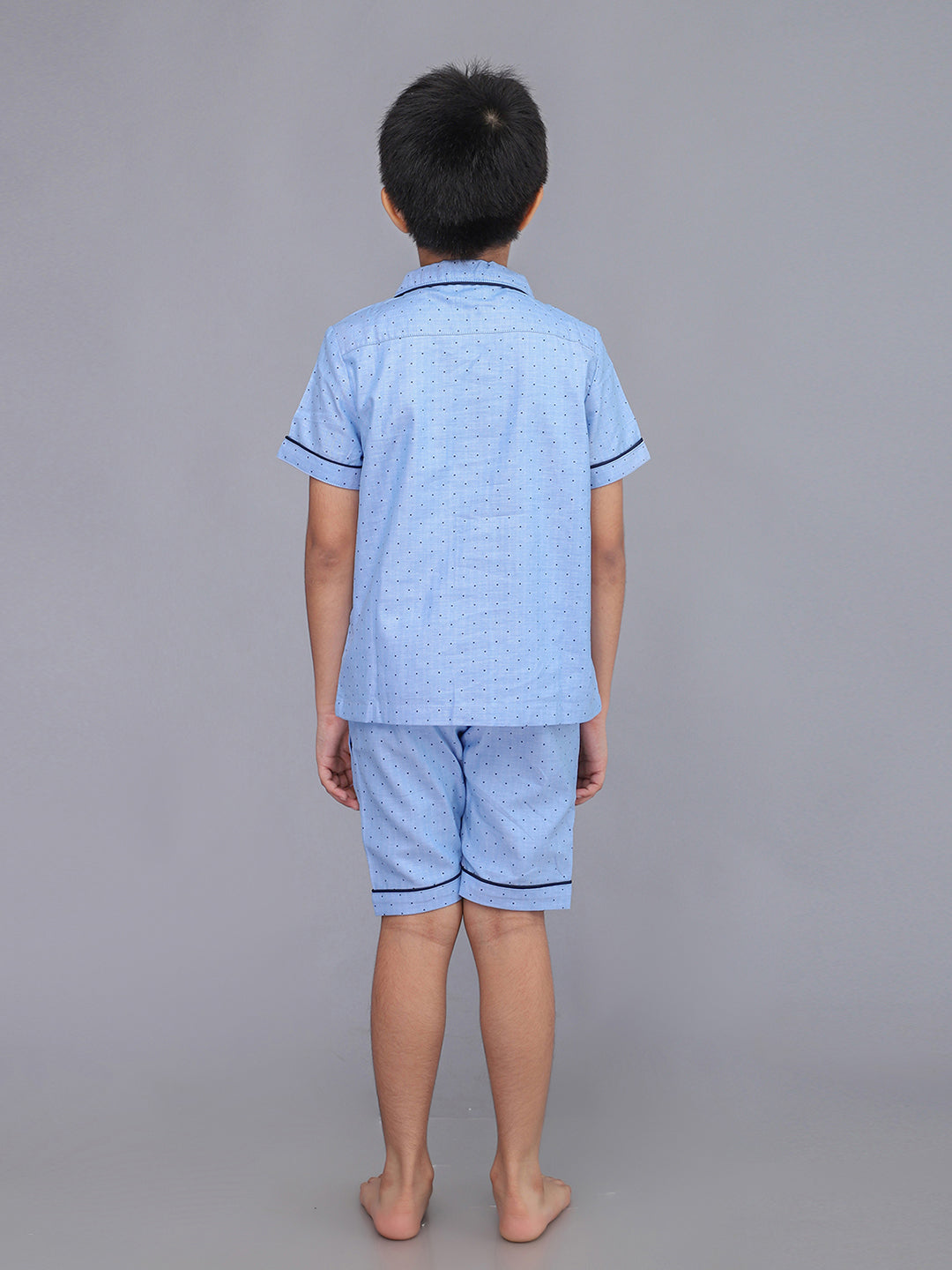 Pijamas de manga corta estampados para niños