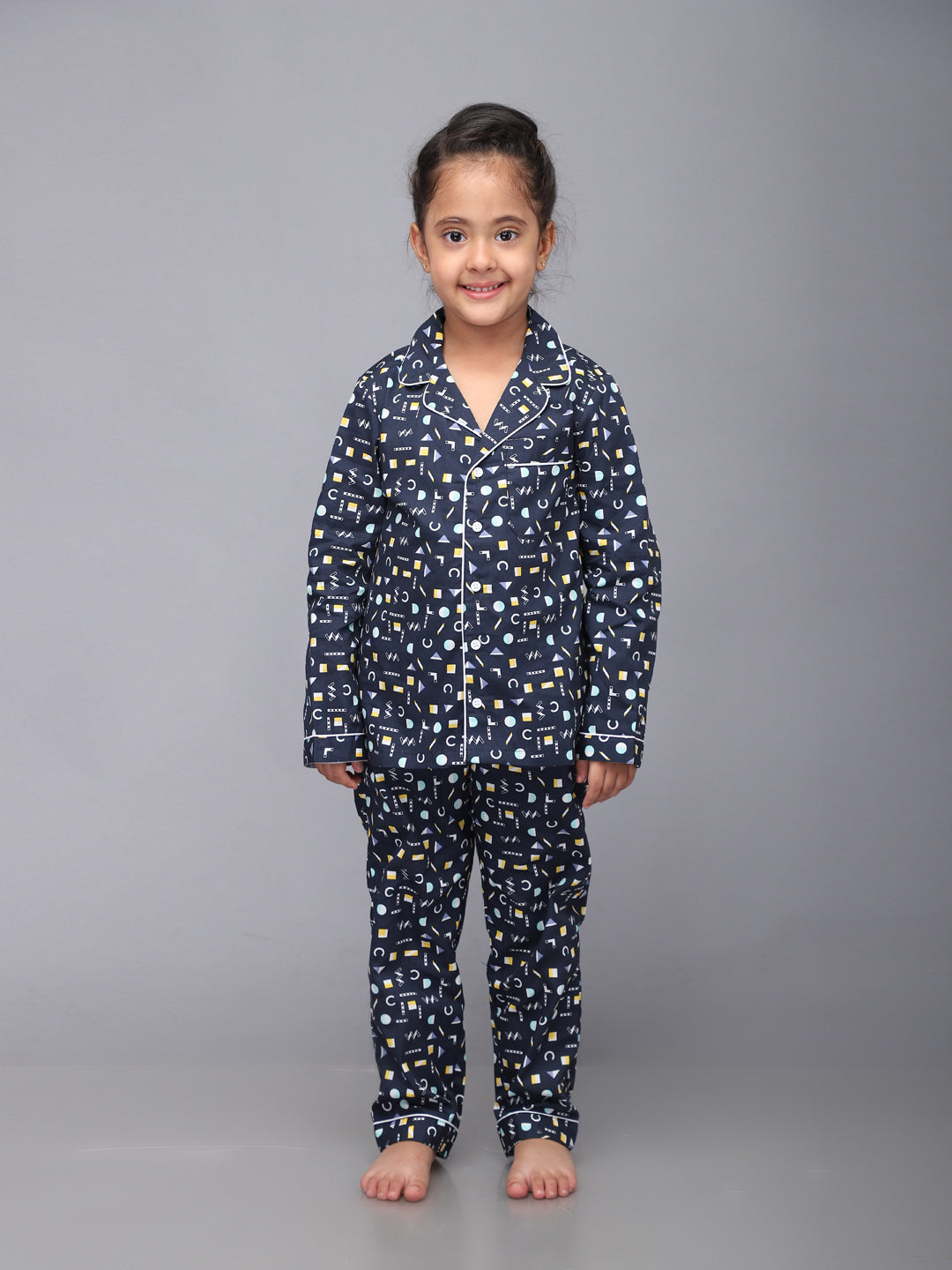 Pijama de manga larga con estampado geométrico para niños y niñas
