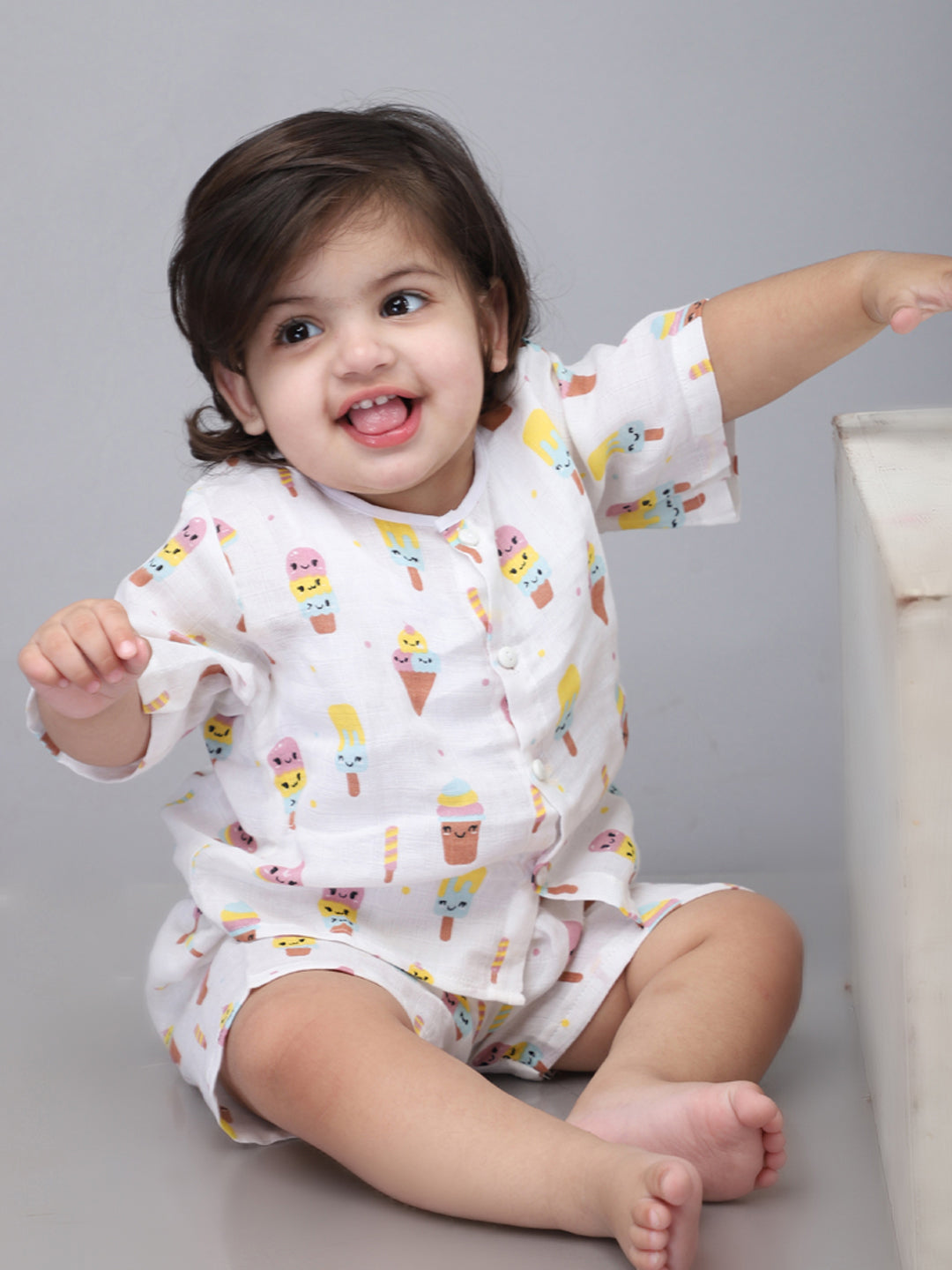 Infants Kids White Printed Top and Shorts Co-Ords Set