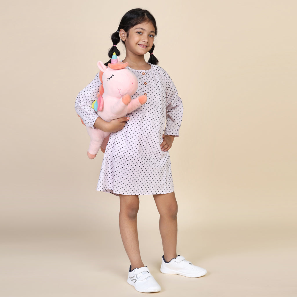 Camisón antifit para niñas con lunares rosas